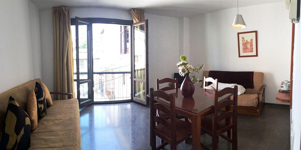 Apartamentos Santa Ana กรานาดา ภายนอก รูปภาพ