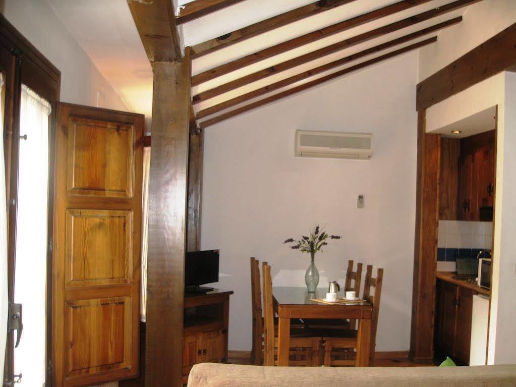 Apartamentos Santa Ana กรานาดา ภายนอก รูปภาพ