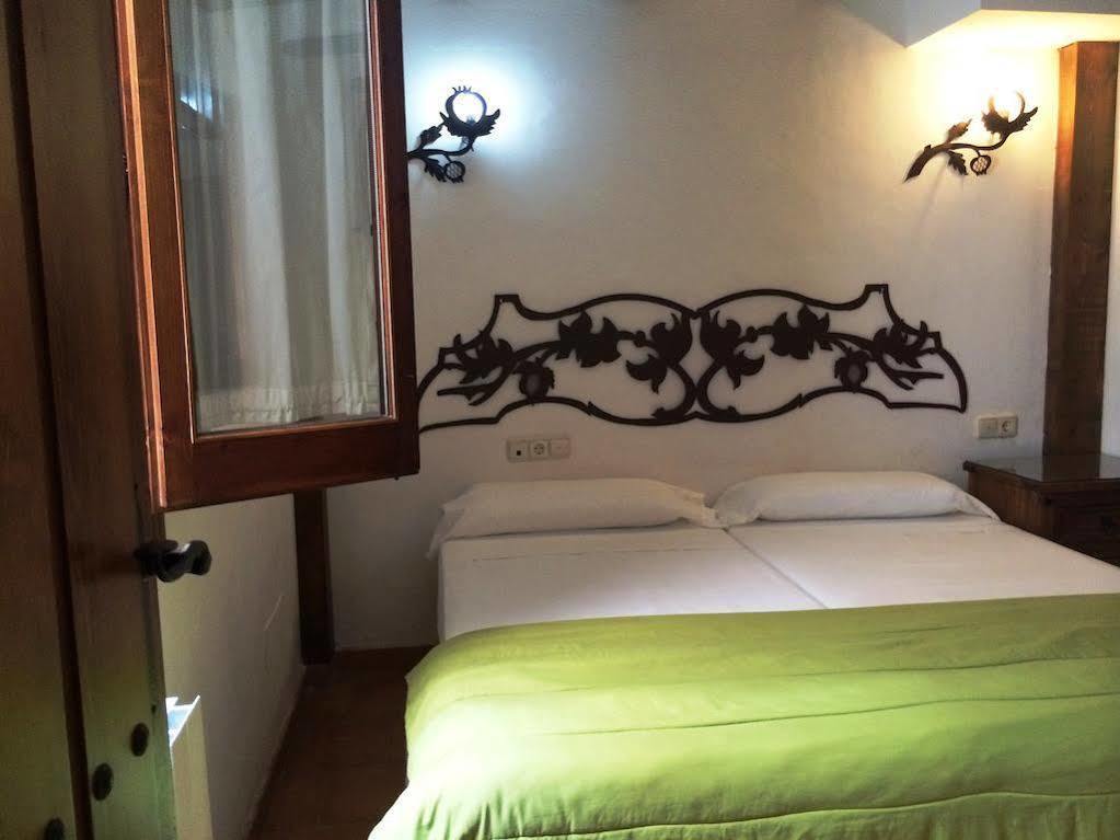 Apartamentos Santa Ana กรานาดา ภายนอก รูปภาพ